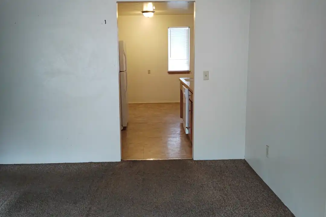 2126 W Pacific Ave unit 301 - View 6