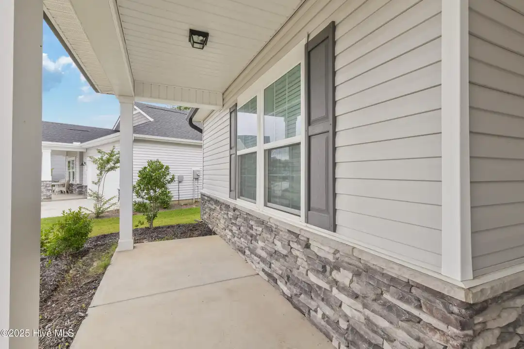 570 Tullimore Ln - View 3