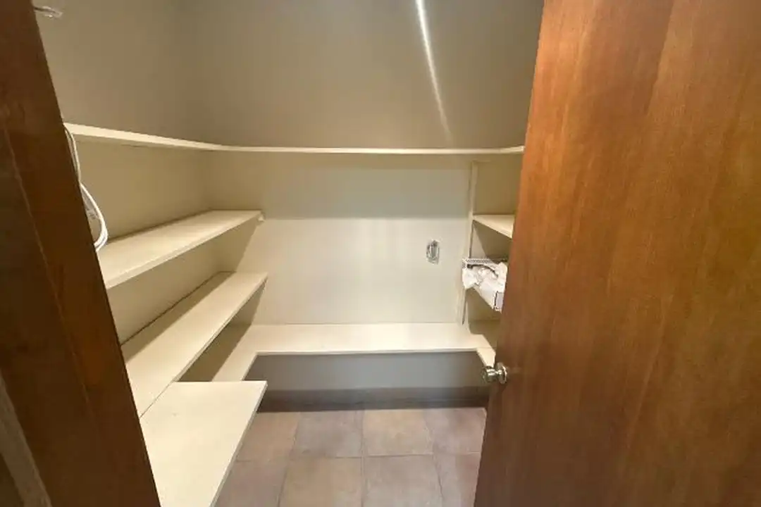 700 SE 5th Terrace - View 5