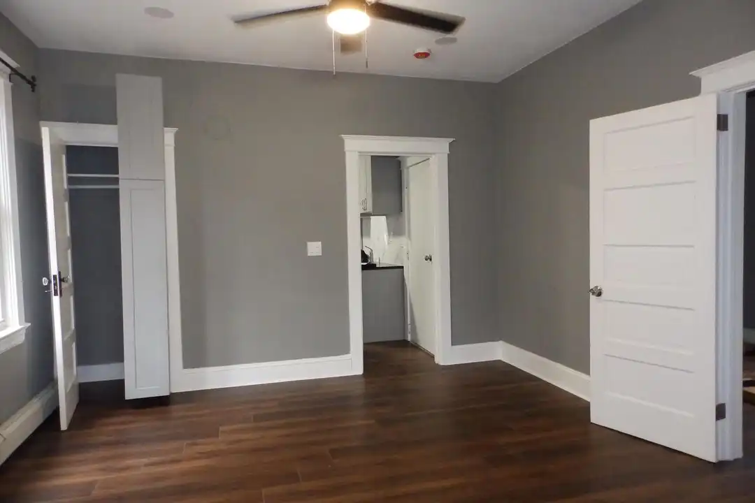 Apartment in Princeton - View 4