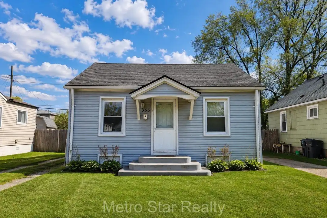 353 W Brockton Ave – photo 1 of 13