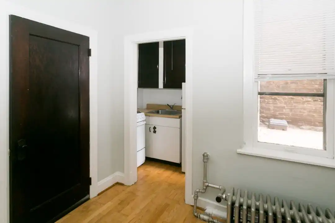 4626 N Paulina St unit 801 - View 4