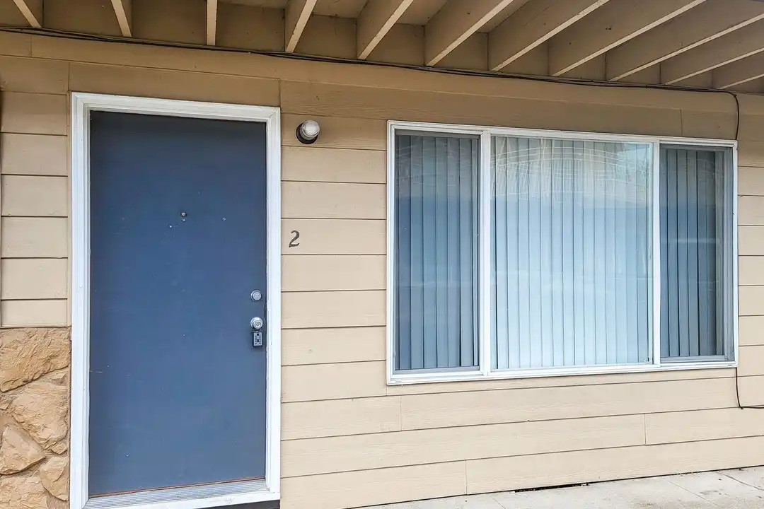 2855 Front St NE unit 2A - View 2