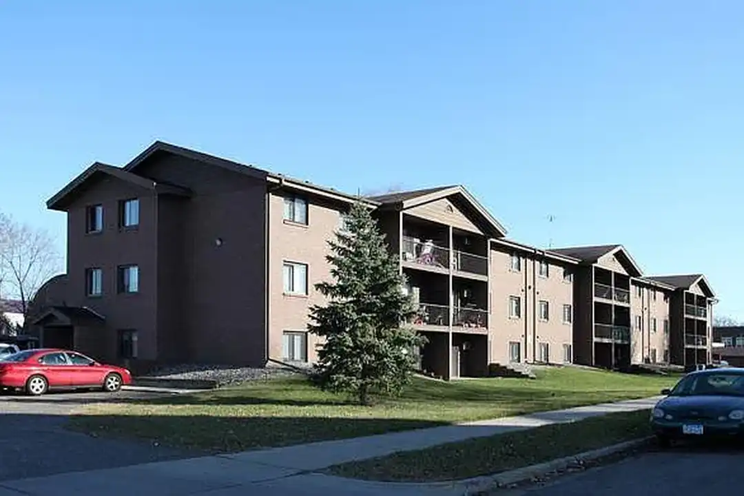 Regency East Apartments - View 6