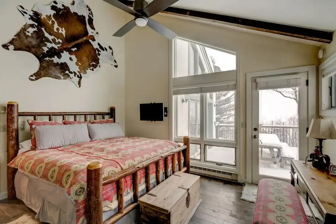 Apartment in Steamboat Springs - View 3