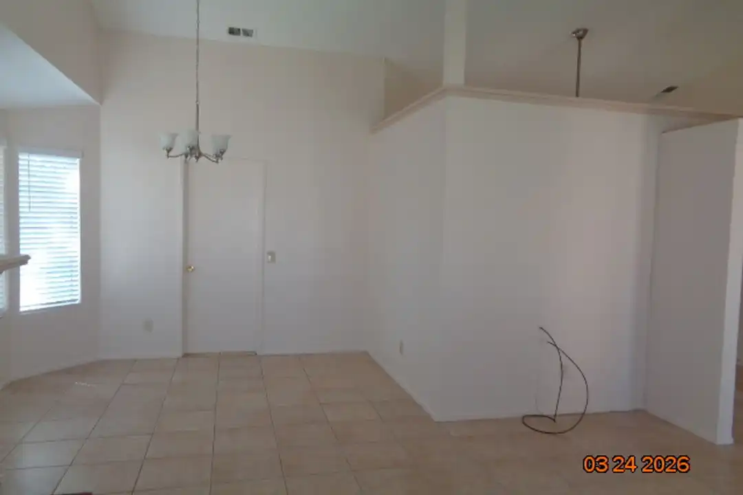 39709 Larkspur Dr - View 3