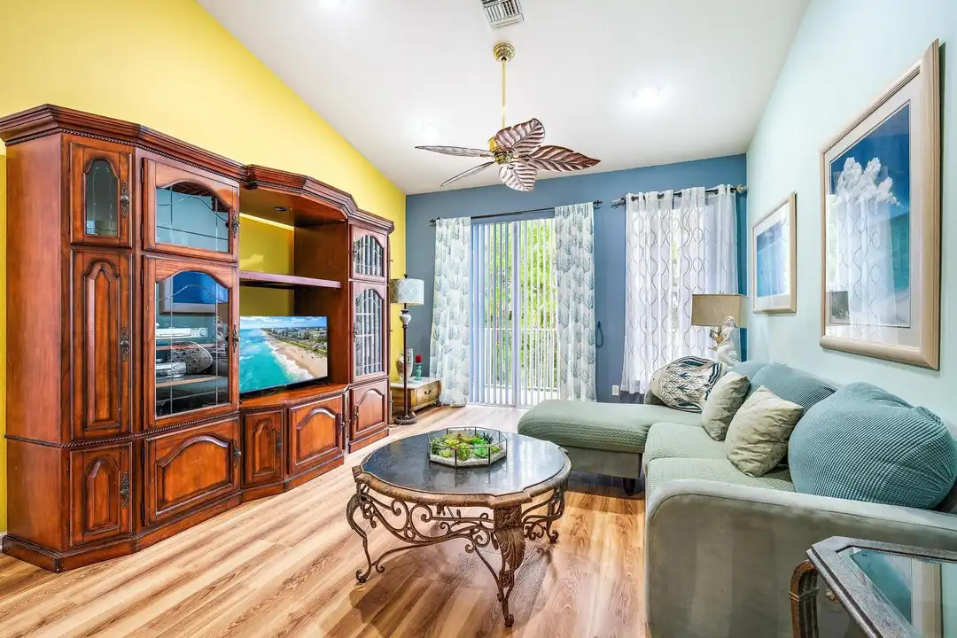 9224 Wentworth Ln - View 2