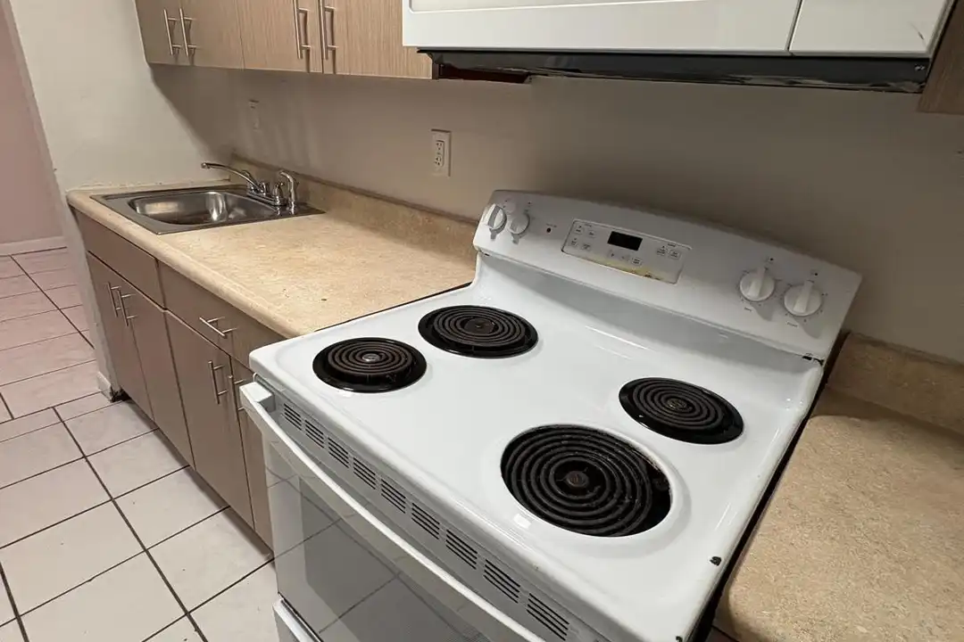 900 NW 17th Ave #EAST - View 5