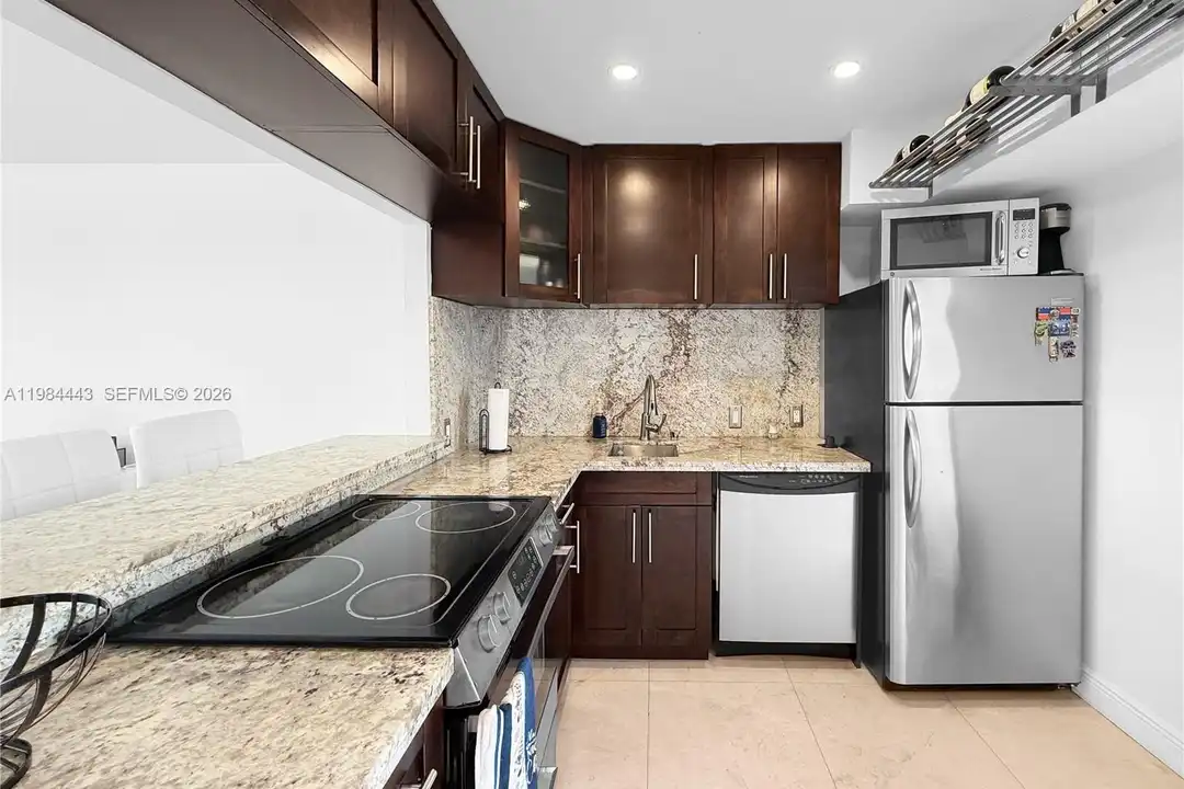 3301 N Country Club Dr #804 - View 6