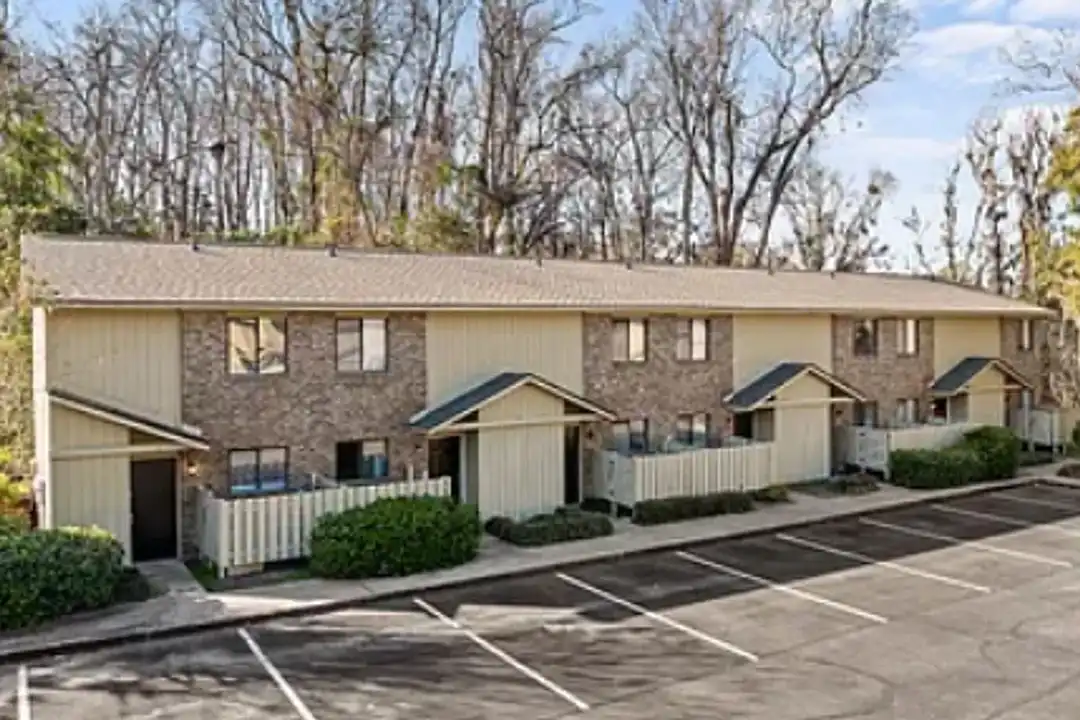 Dogwood Apartments – photo 1