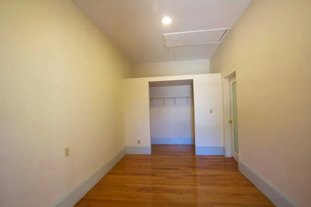 235 Heath St unit 4 – photo 1 of 7