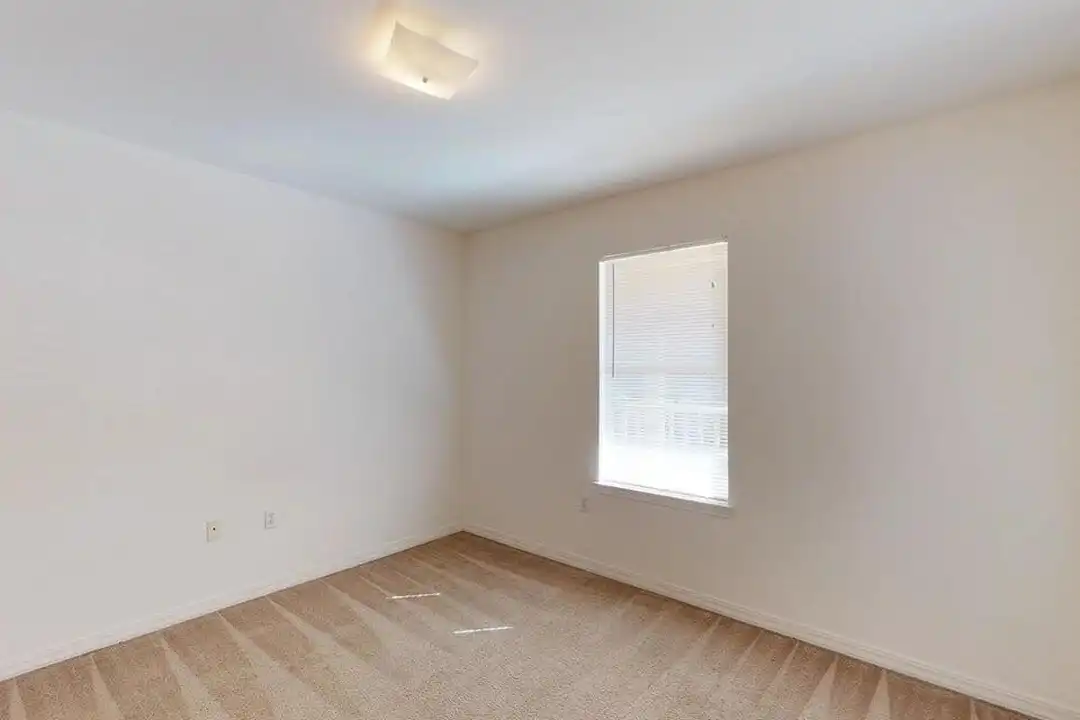 1863 Norwood Ct #4 - More