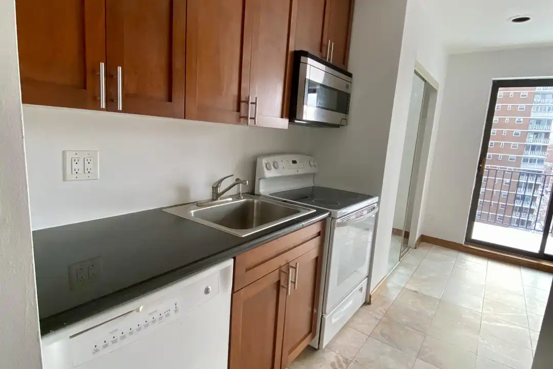 2-bedroom at 370 W 30th St — photo 1 of 7