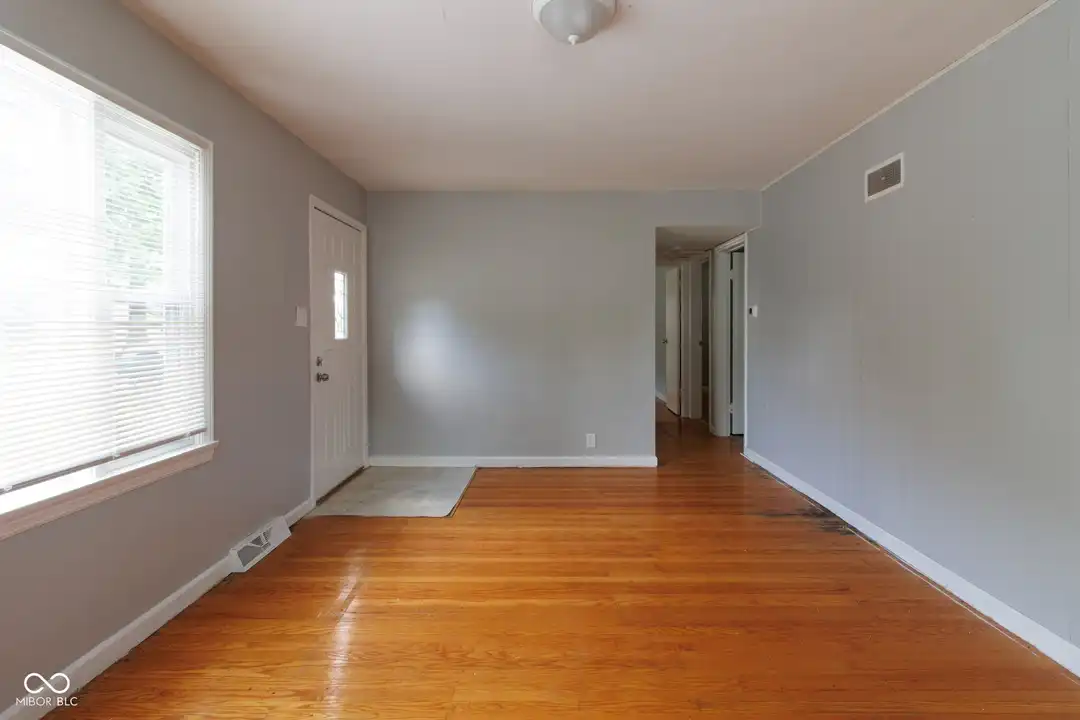 House in Lawrence, Marion County - View 4