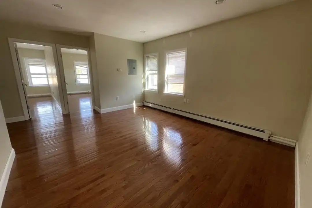 Apartment in Boston - View 4