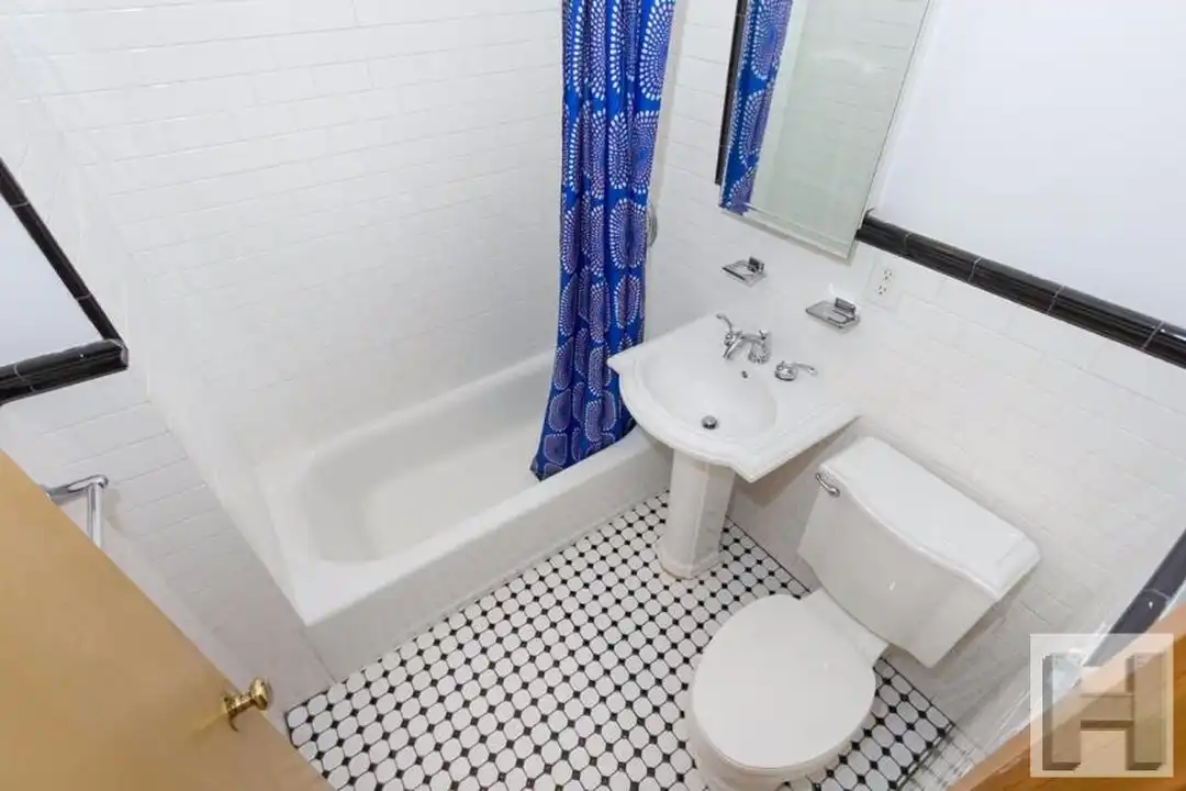 120 W 119th St - More