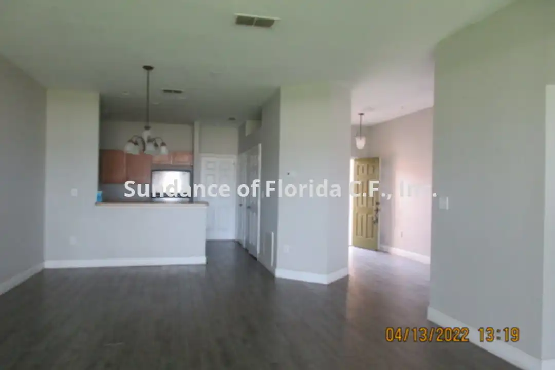 3098 Ashland Ln N - View 4