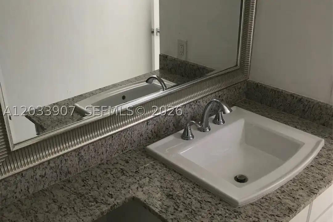 2495 SW 82nd Ave unit 304 - View 3
