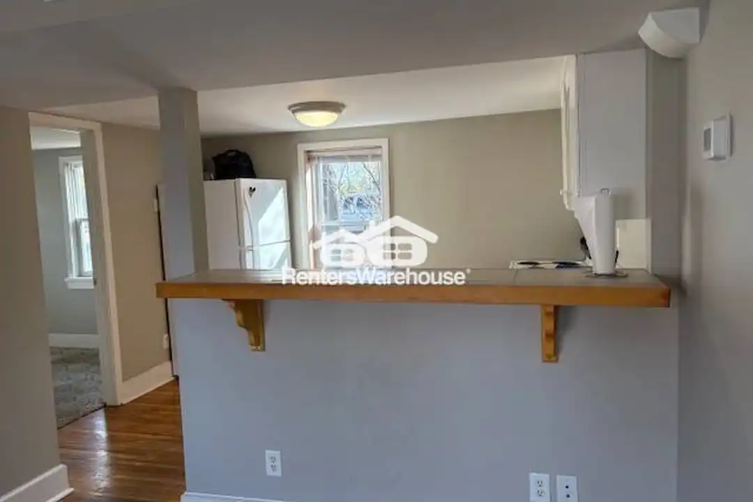 305 1st Ave S - View 5