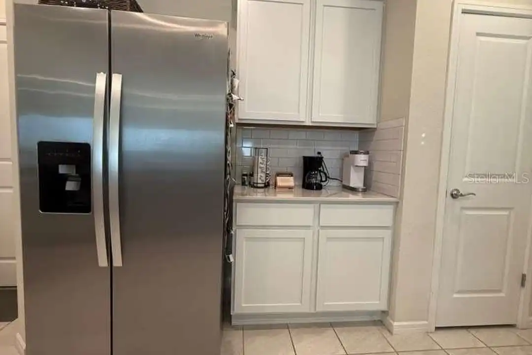 2579 Winsome Wy - View 5