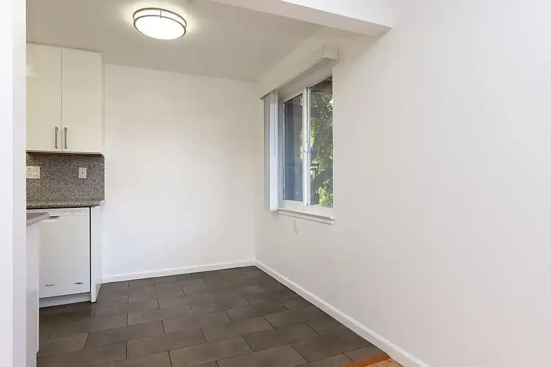 370 Staten Avenue - View 6