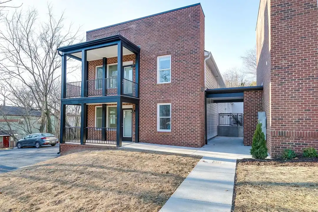 3005 E Franklin St unit Apt. 105 - View 3