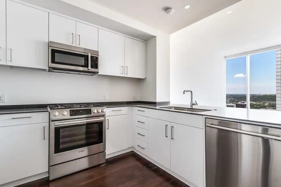 301 West Ave unit 1903 - View 3