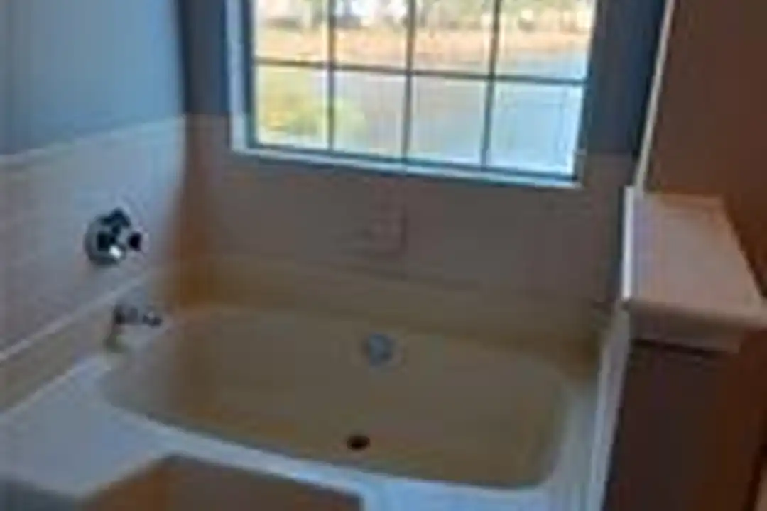 House in Newport News - View 3