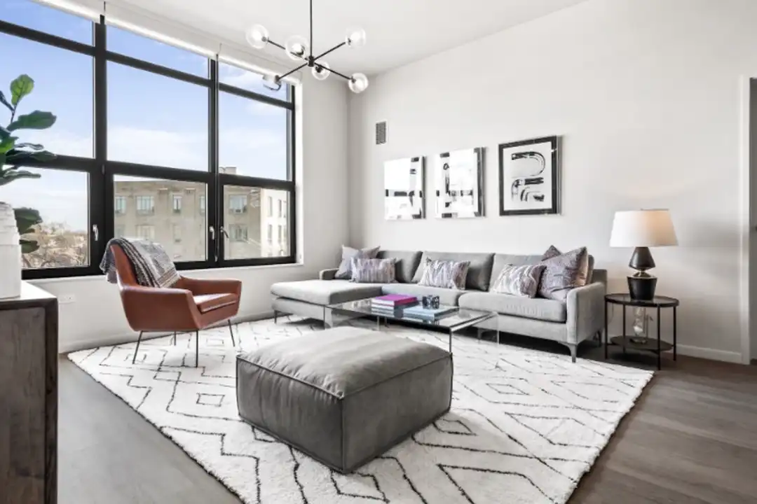 2477 N Milwaukee Ave - View 2
