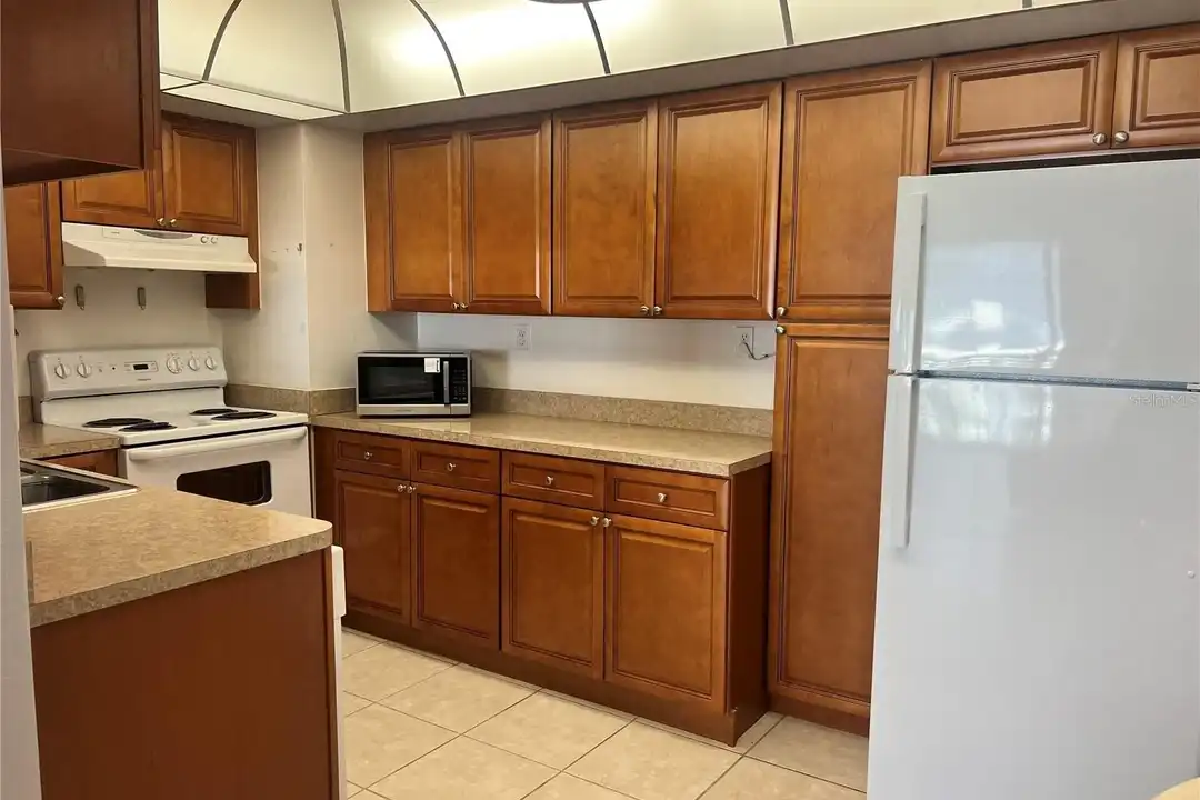 400 Island Way #608 - View 5