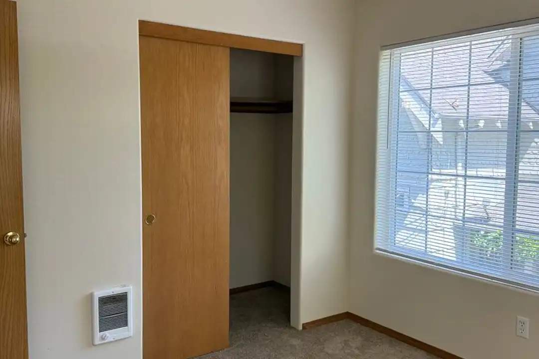 Apartment in Portland, Portsmouth - View 5