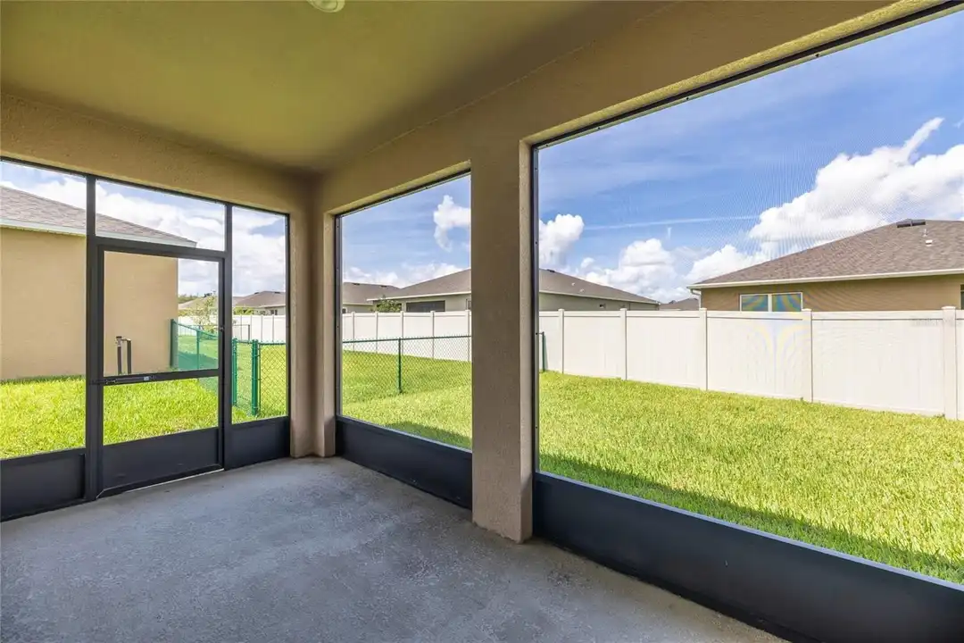 8810 SW 63rd Ave - View 6