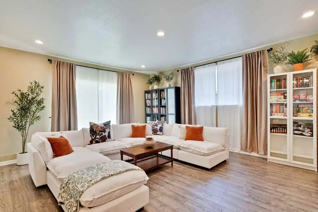 Apartment in San Jose - View 4