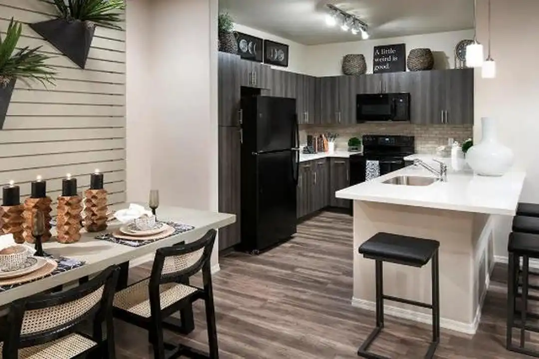 6101 Arizona Pavilions Dr - View 5