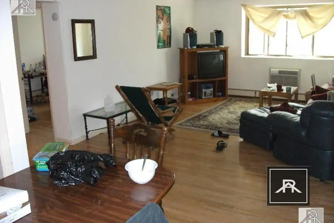 Apartment in Boston - View 3