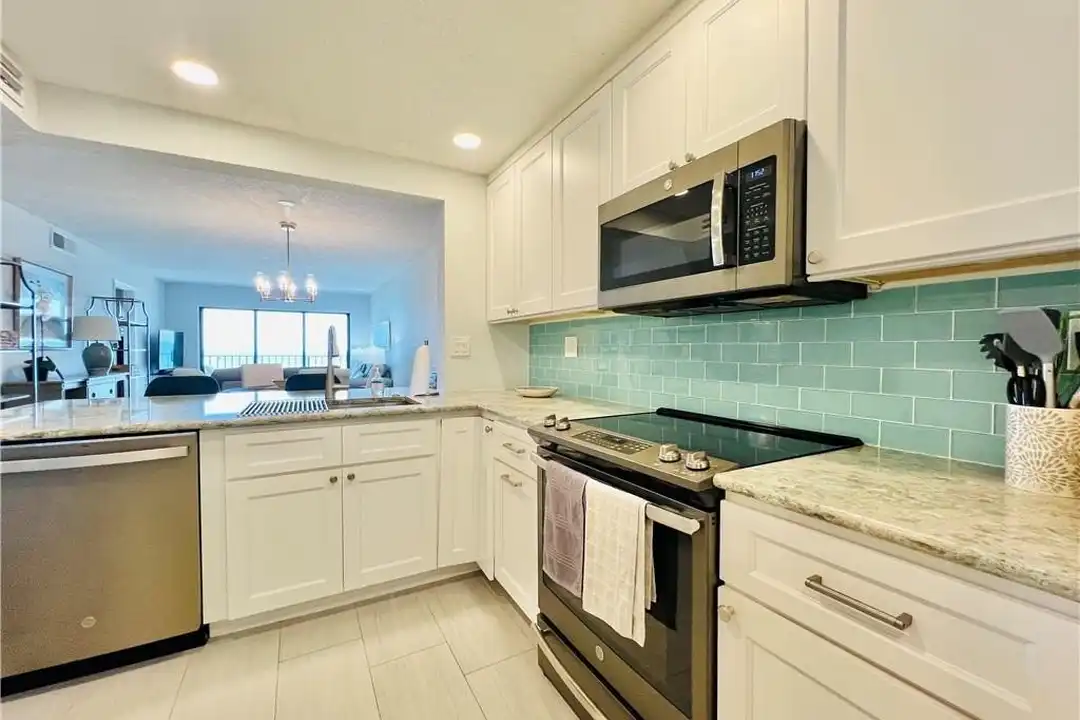 9400 S Ocean Dr #304B - View 5