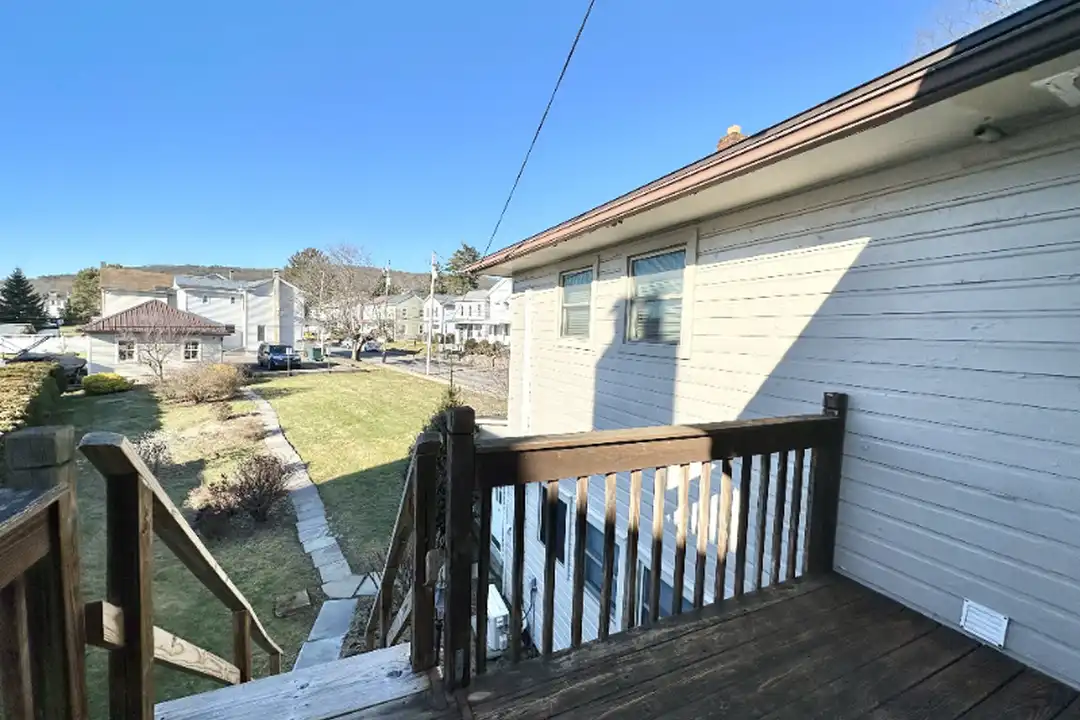 573 Bloom St unit 201 - View 2