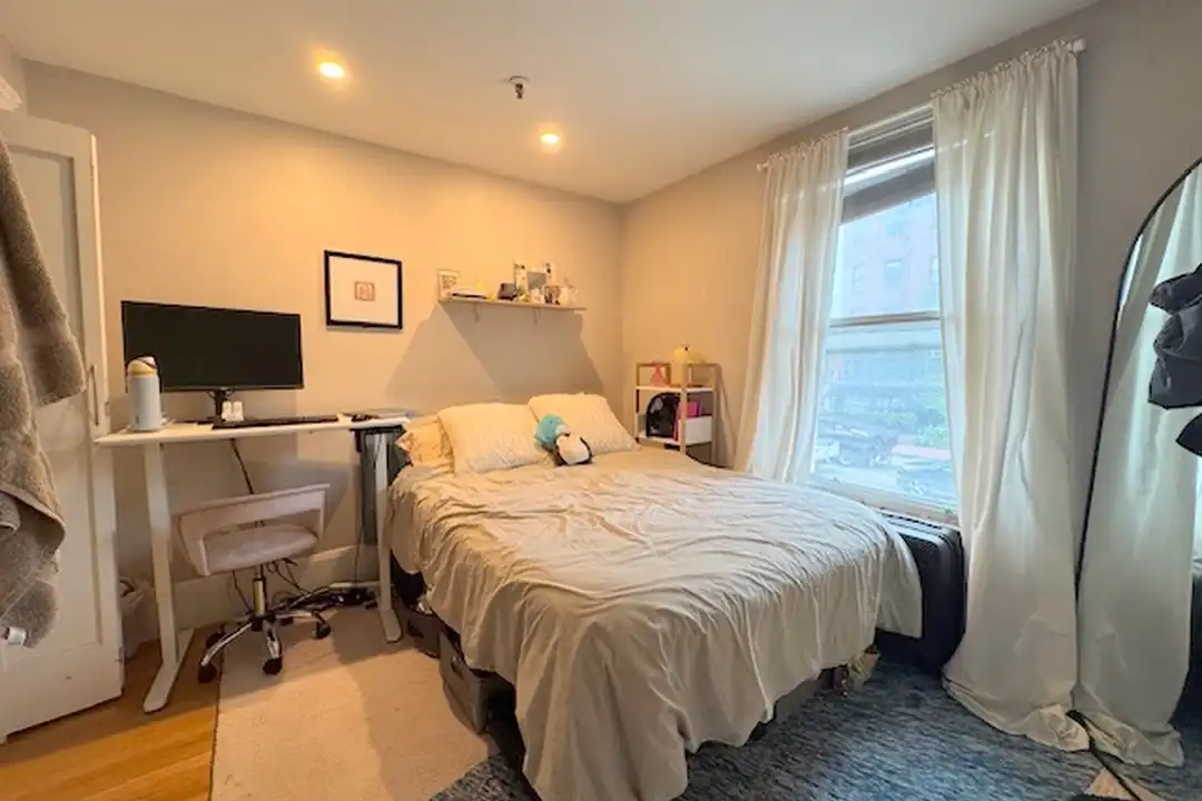 492 Massachusetts Ave unit 23 - More
