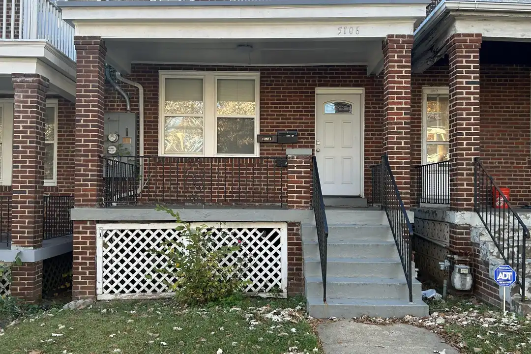 5106 North Capitol St NW – photo 1