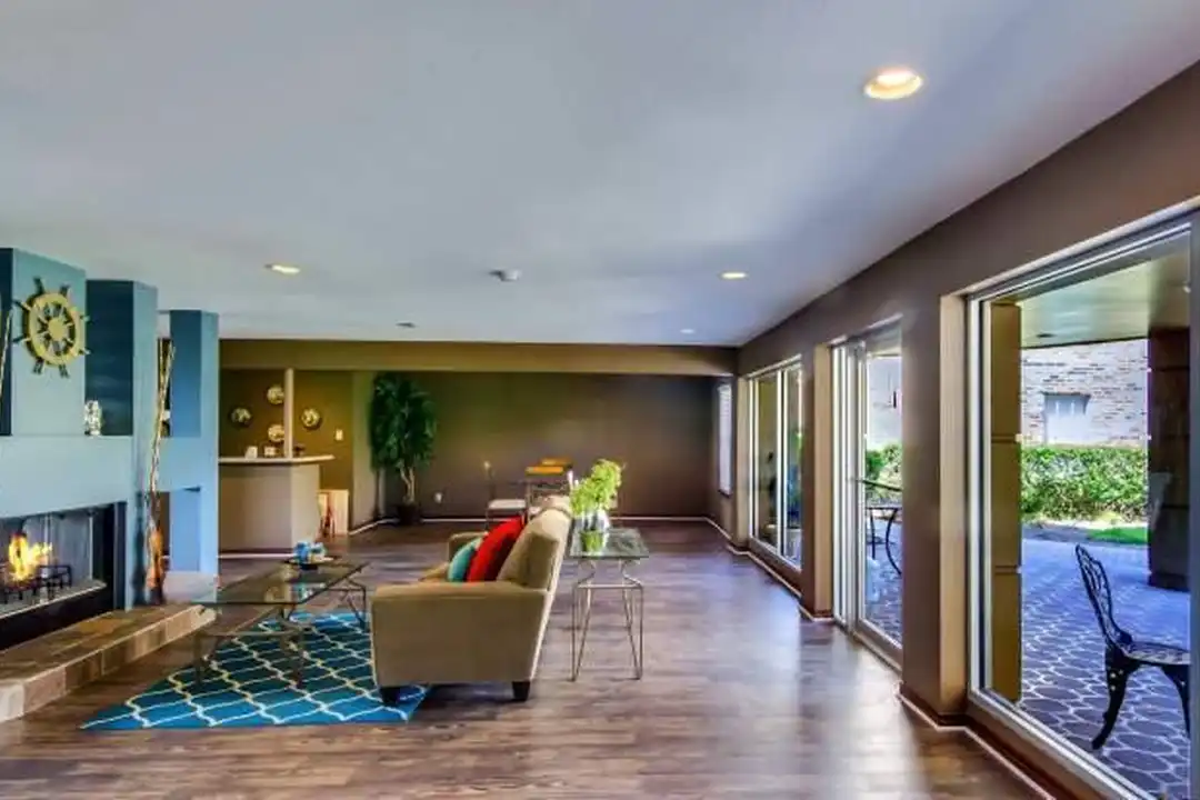 800 W NASA Pkwy unit # 821 - View 5
