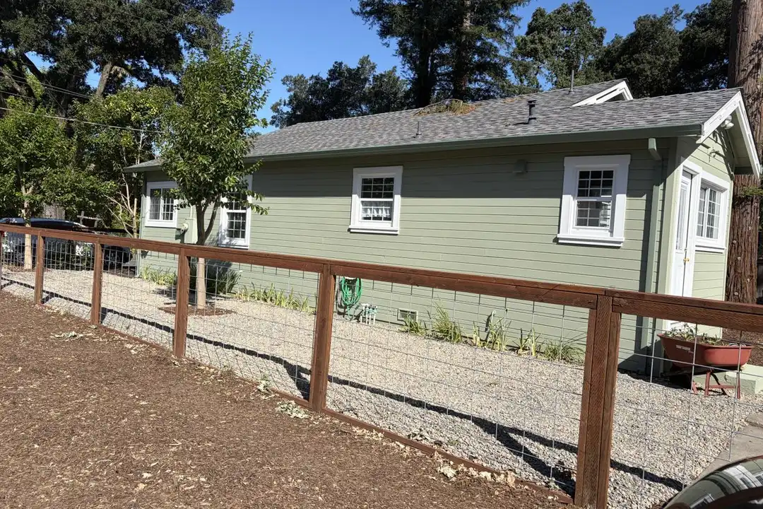 18495 Riverside Dr - View 4