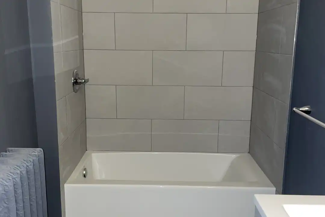 1348 W Front St unit 2D - View 5