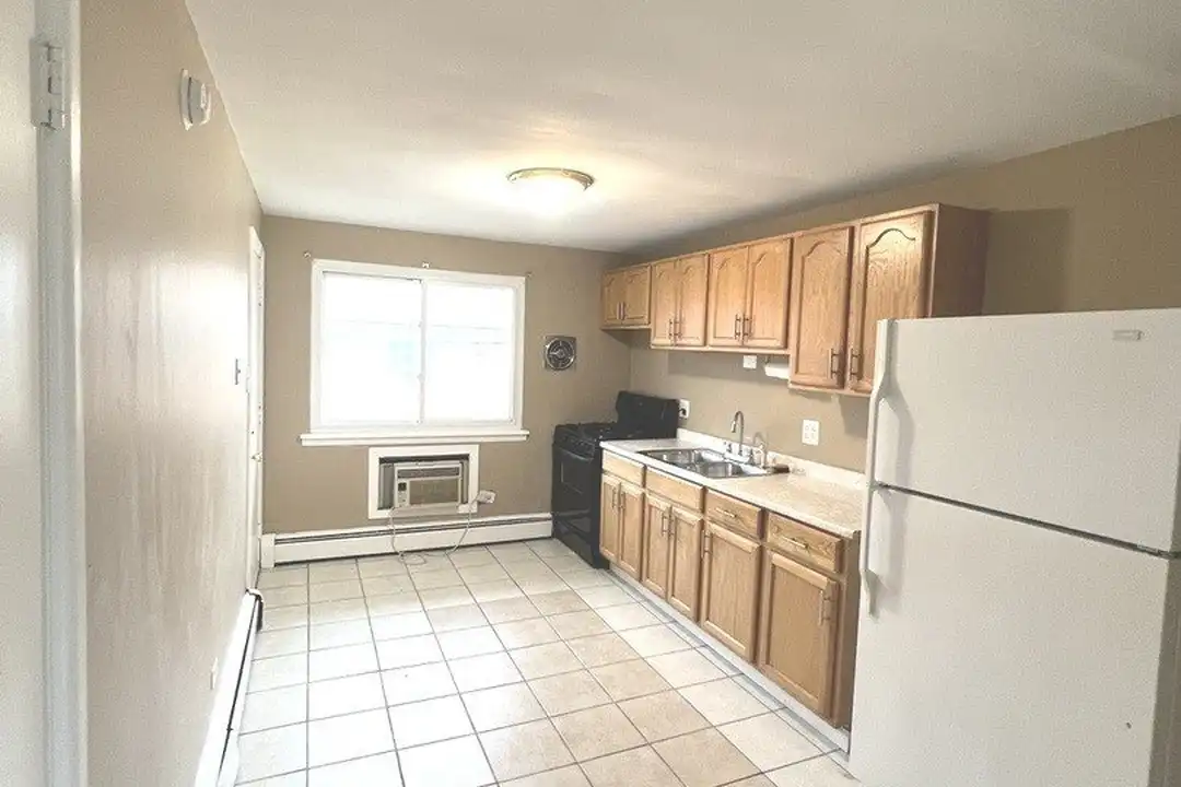 14633 Keystone Ave #3A - View 2