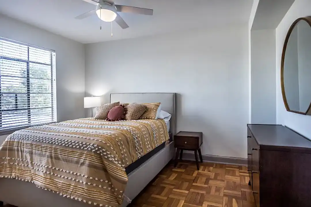 Kimbrough Tower Apartments - Widok 3
