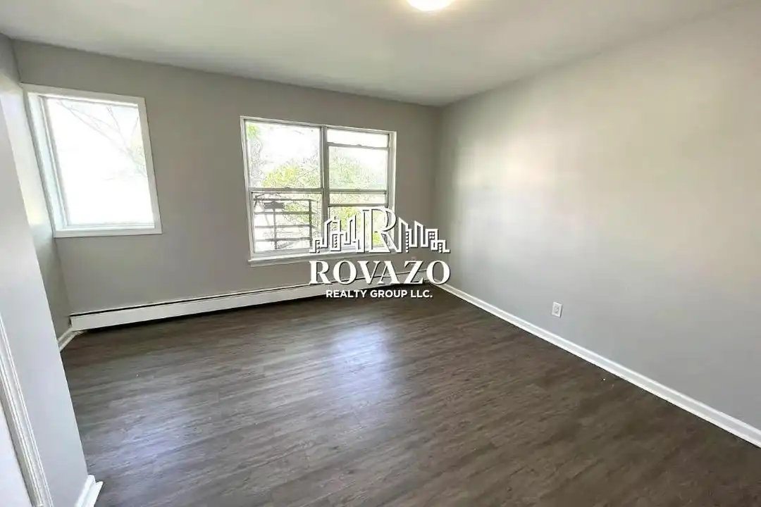 404 Stuyvesant Ave. unit 3A - View 3