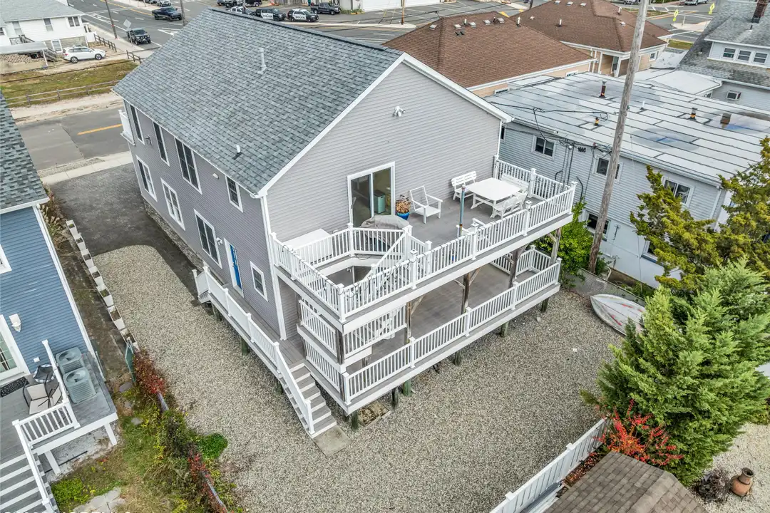111 7th Ave - View 2