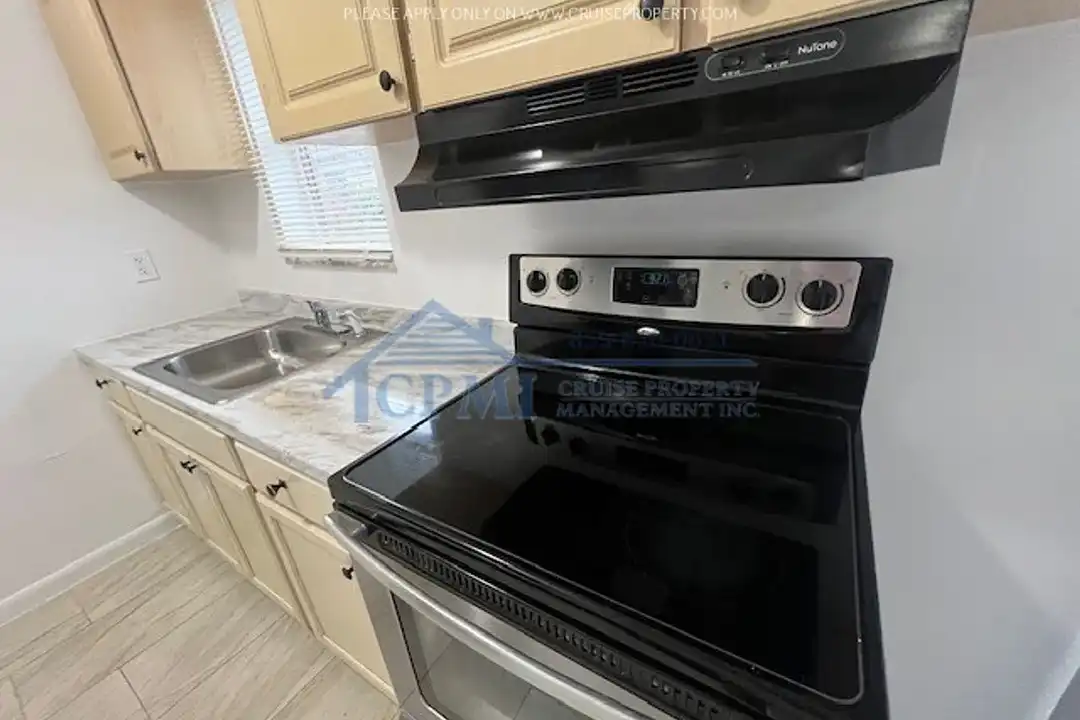 1755 Forest Hill Blvd West Palm Beach, FL 33406 – photo 1
