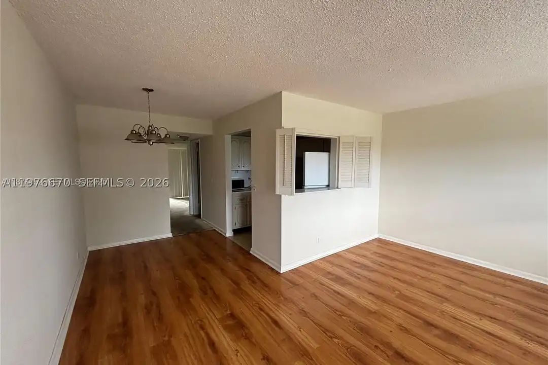 36 Windsor E #B – photo 1