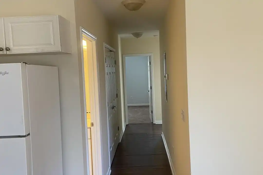 1007 Castle St #1 - View 5