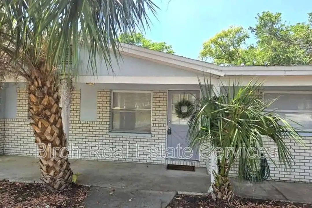 6839 Forest Ave – photo 1 of 15